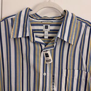 Mens XL Gap NWT 100% Cotton White/Blue/Yellow Stripe Button Down Short Sleeve